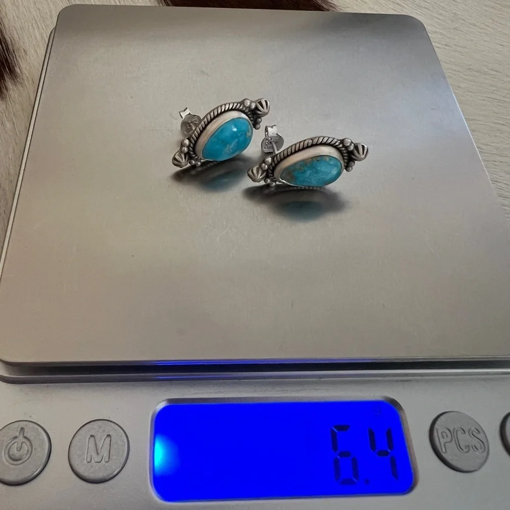 ❤️ Blue Ridge Turquoise Matte Sterling Teardrop Navajo Style Stud Earrings .92”L - Picture 7 of 11